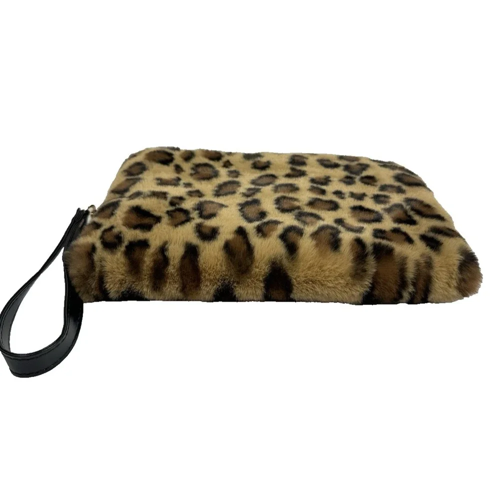 Jane & Berry Fuzzy Leopard Print Wristlet Faux Fur Clutch Y2K Animal Print
